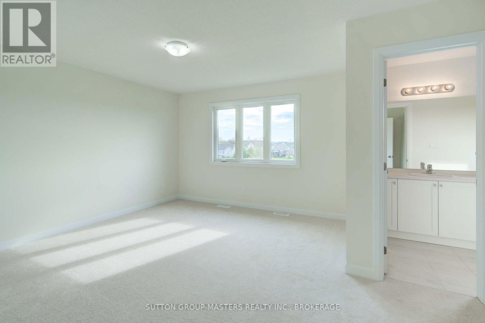 54 GOLF LINKS DRIVE Image 23