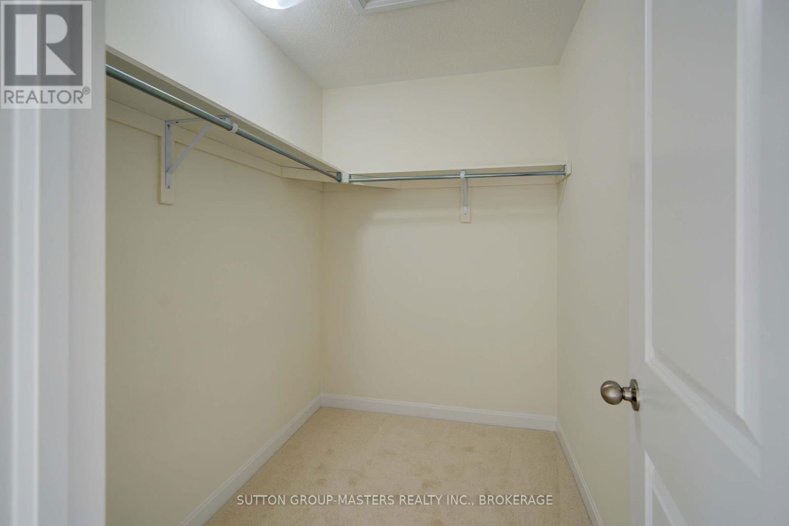 54 GOLF LINKS DRIVE Image 25