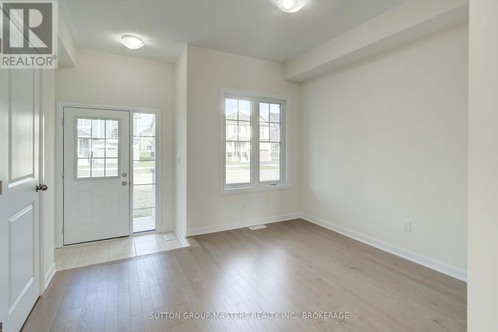 54 GOLF LINKS DRIVE Image 9