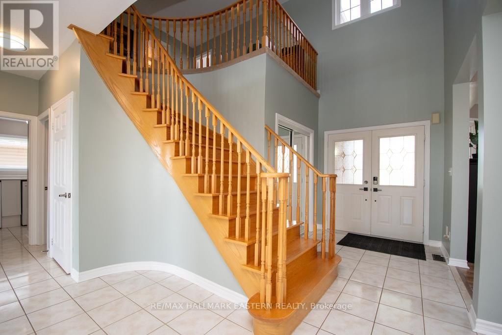 962 BAKER STREET Image 15