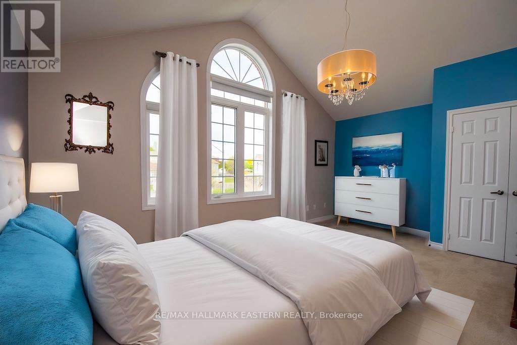 962 BAKER STREET Image 28