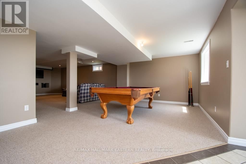 962 BAKER STREET Image 38