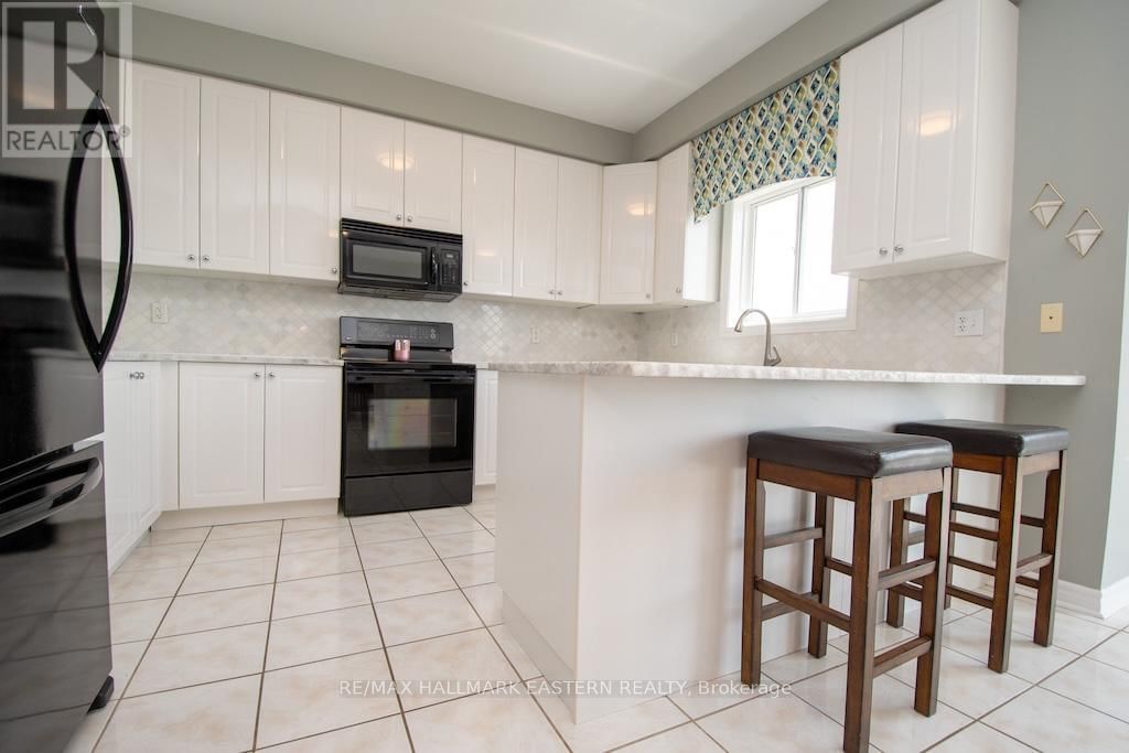 962 BAKER STREET Image 7