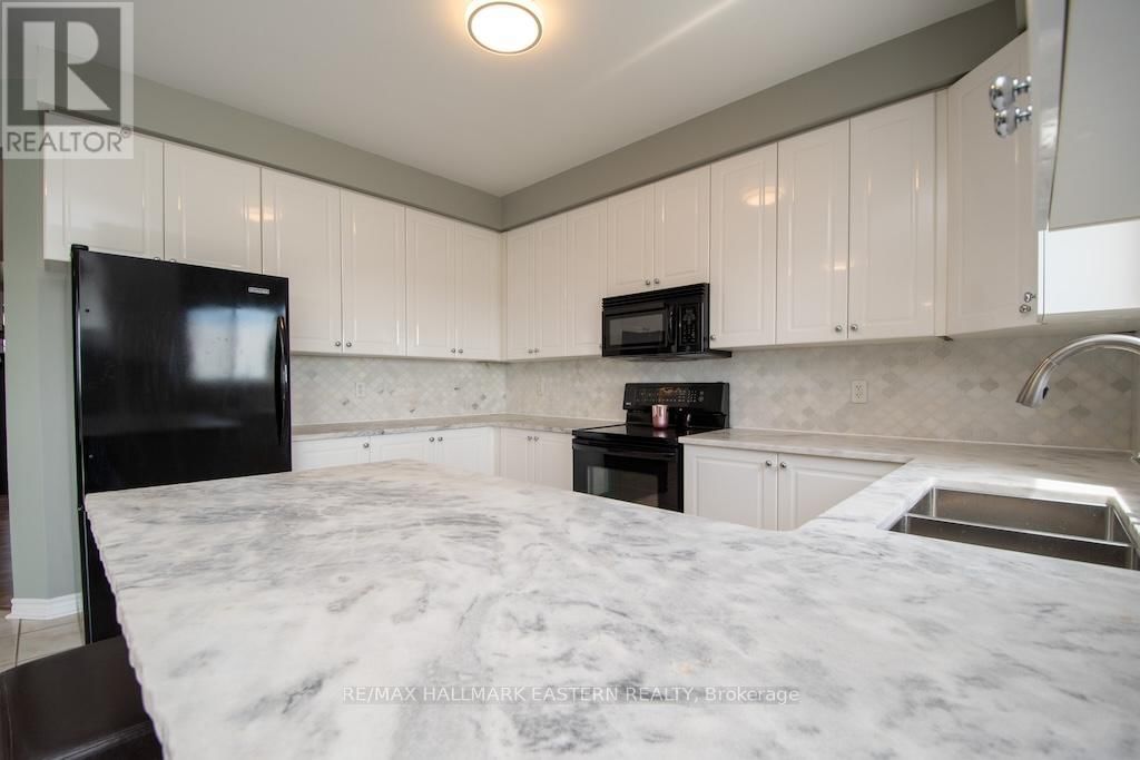 962 BAKER STREET Image 8
