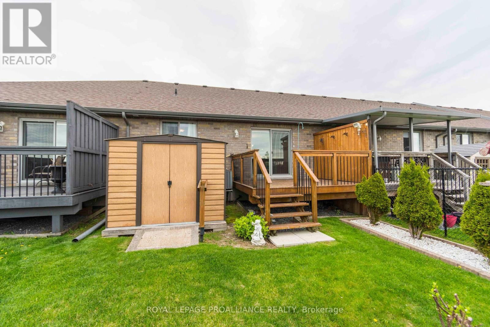 24 CORTLAND CRESCENT Image 24