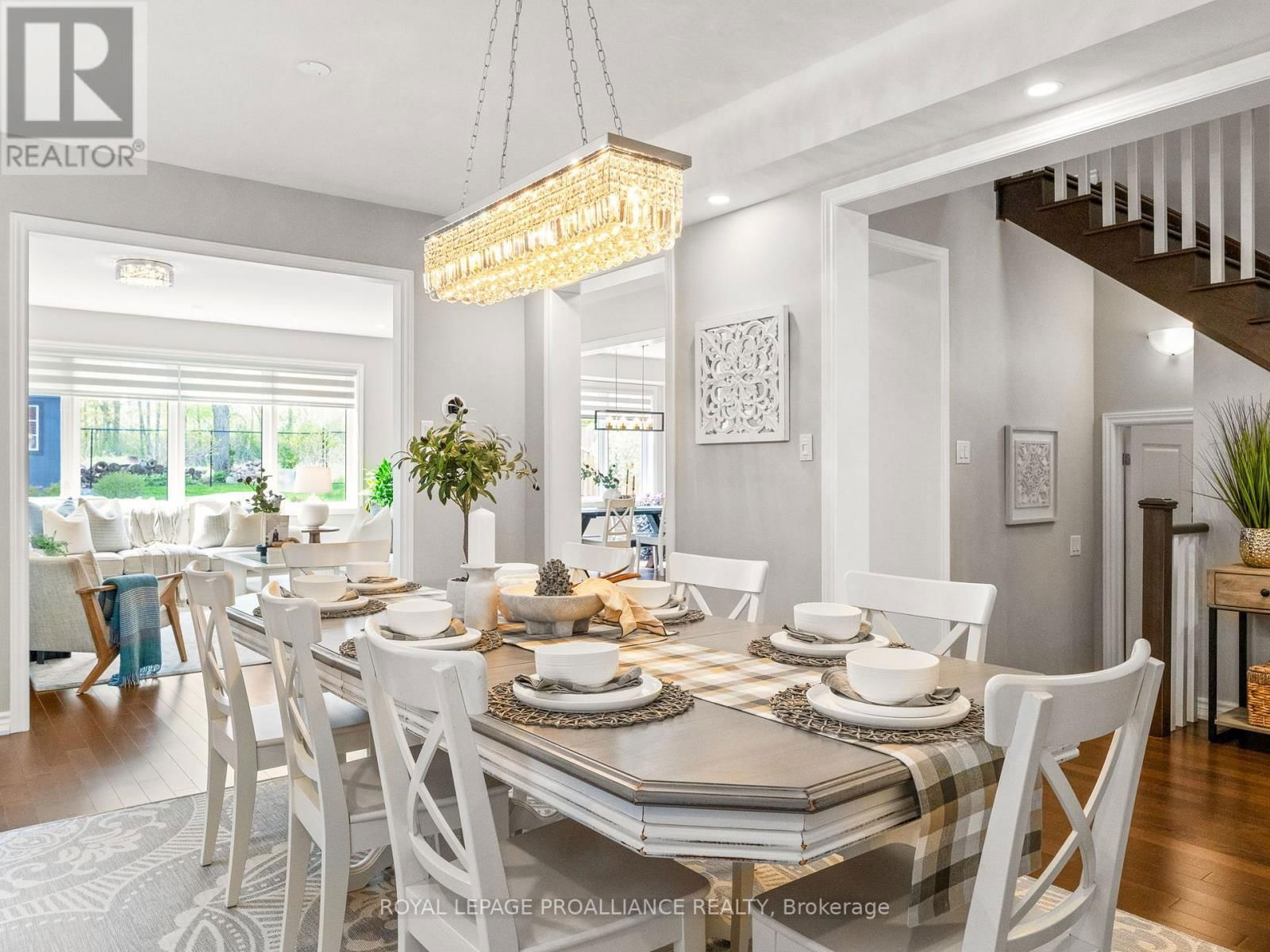 137 HIGHLANDS BOULEVARD Image 11