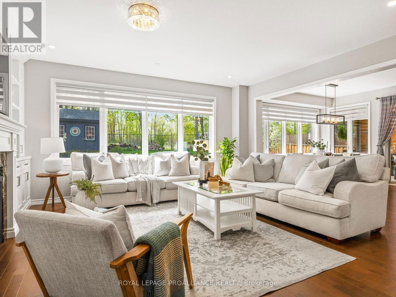 137 HIGHLANDS BOULEVARD Image 12