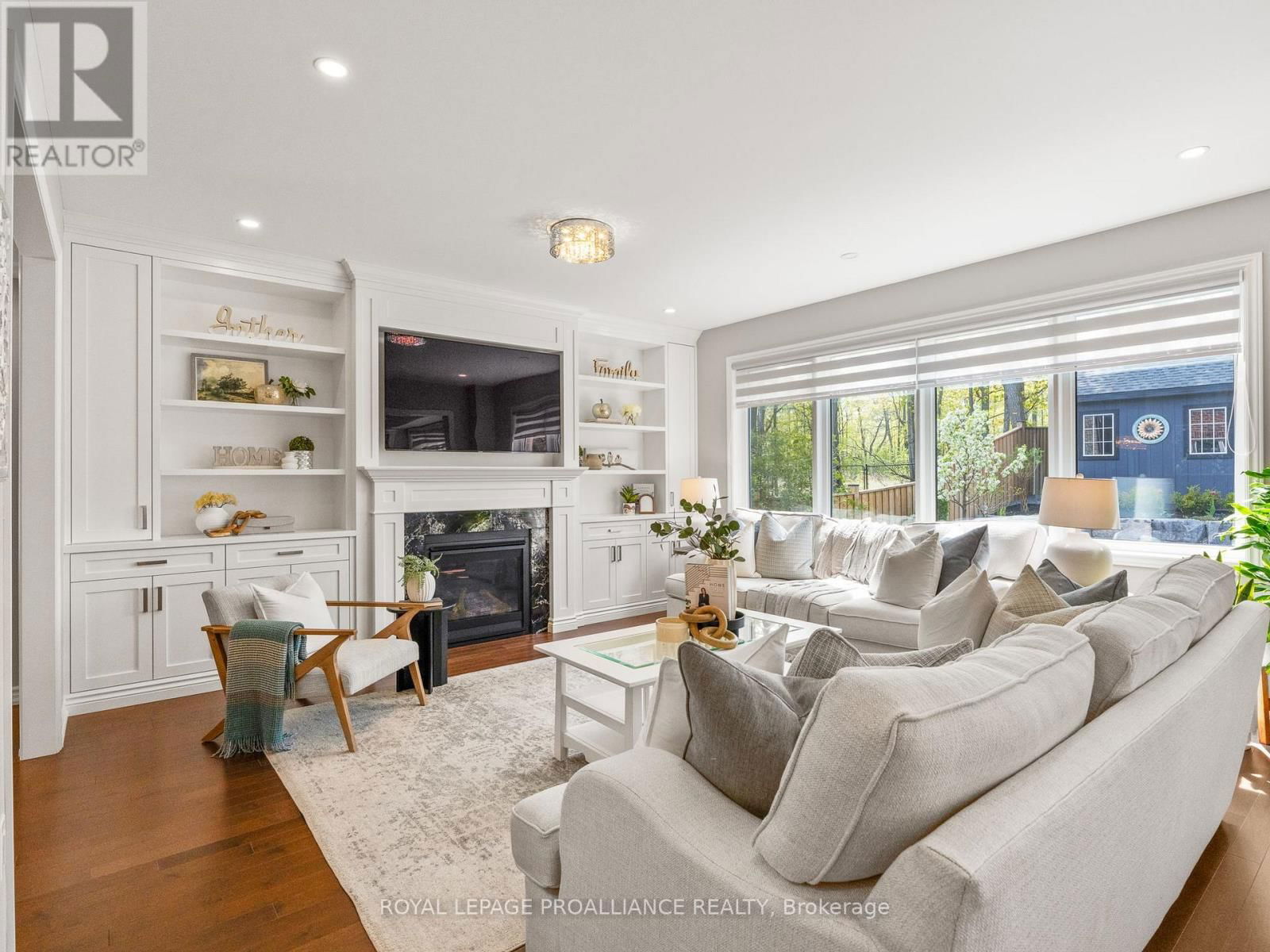 137 HIGHLANDS BOULEVARD Image 14