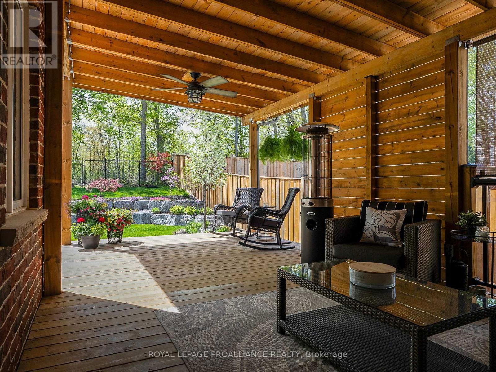 137 HIGHLANDS BOULEVARD Image 16