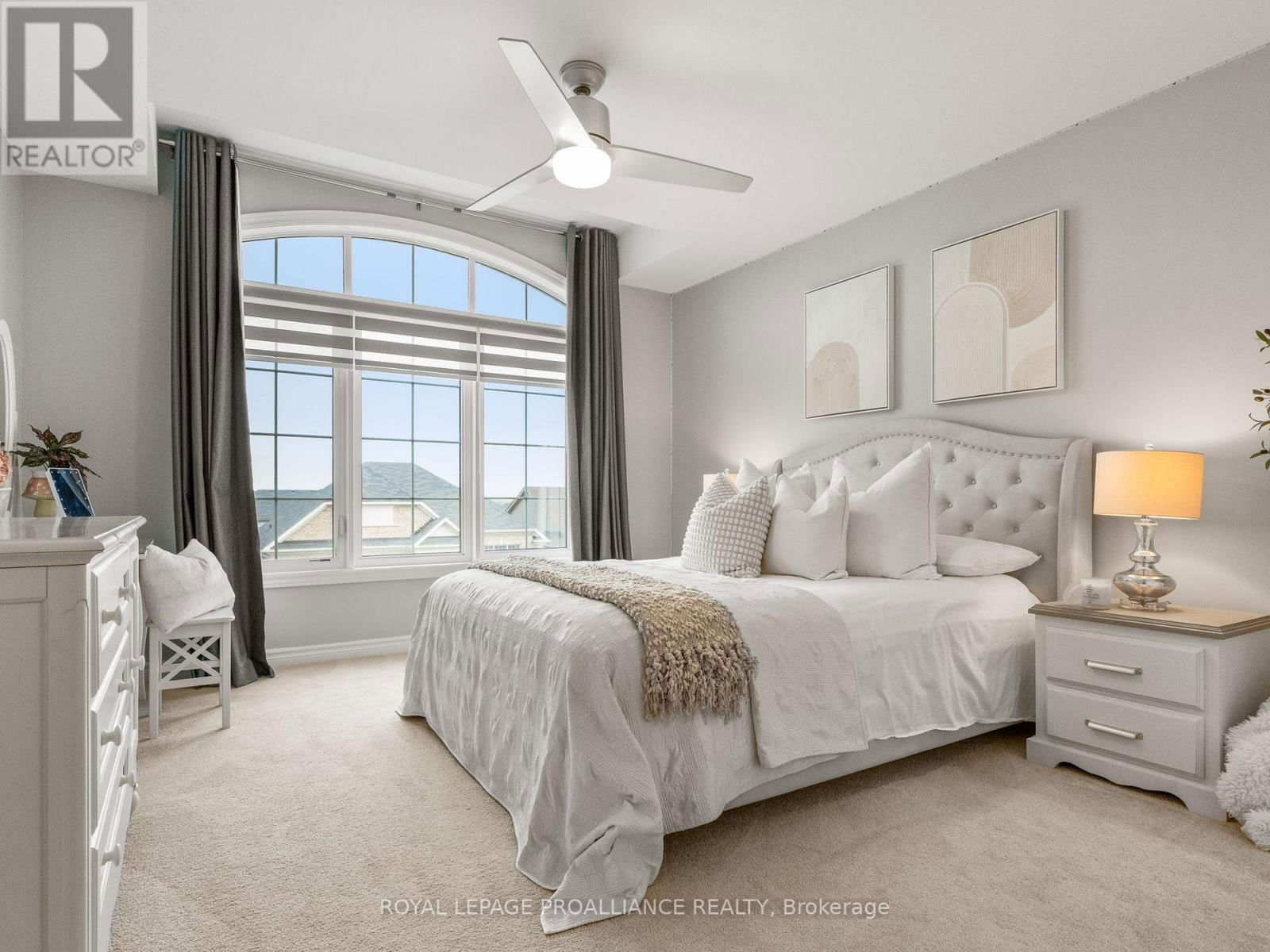 137 HIGHLANDS BOULEVARD Image 31