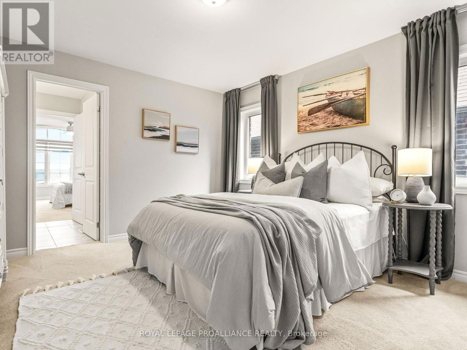 137 HIGHLANDS BOULEVARD Image 35