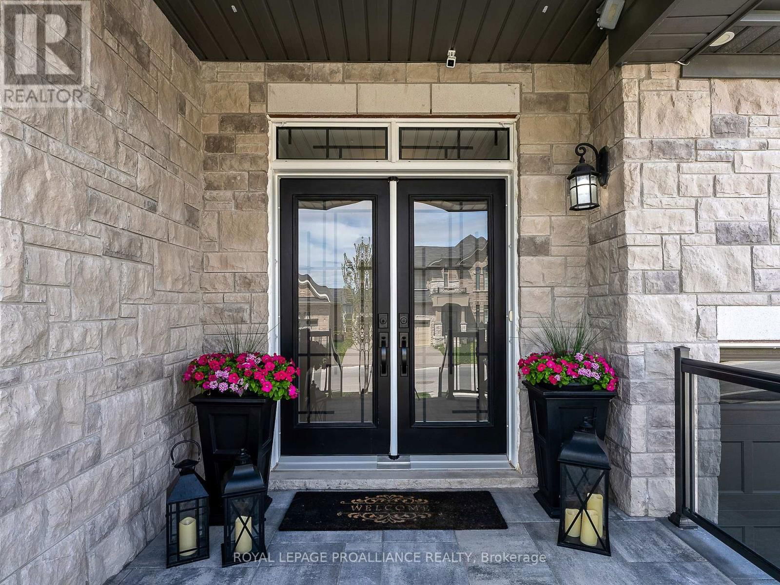 137 HIGHLANDS BOULEVARD Image 4