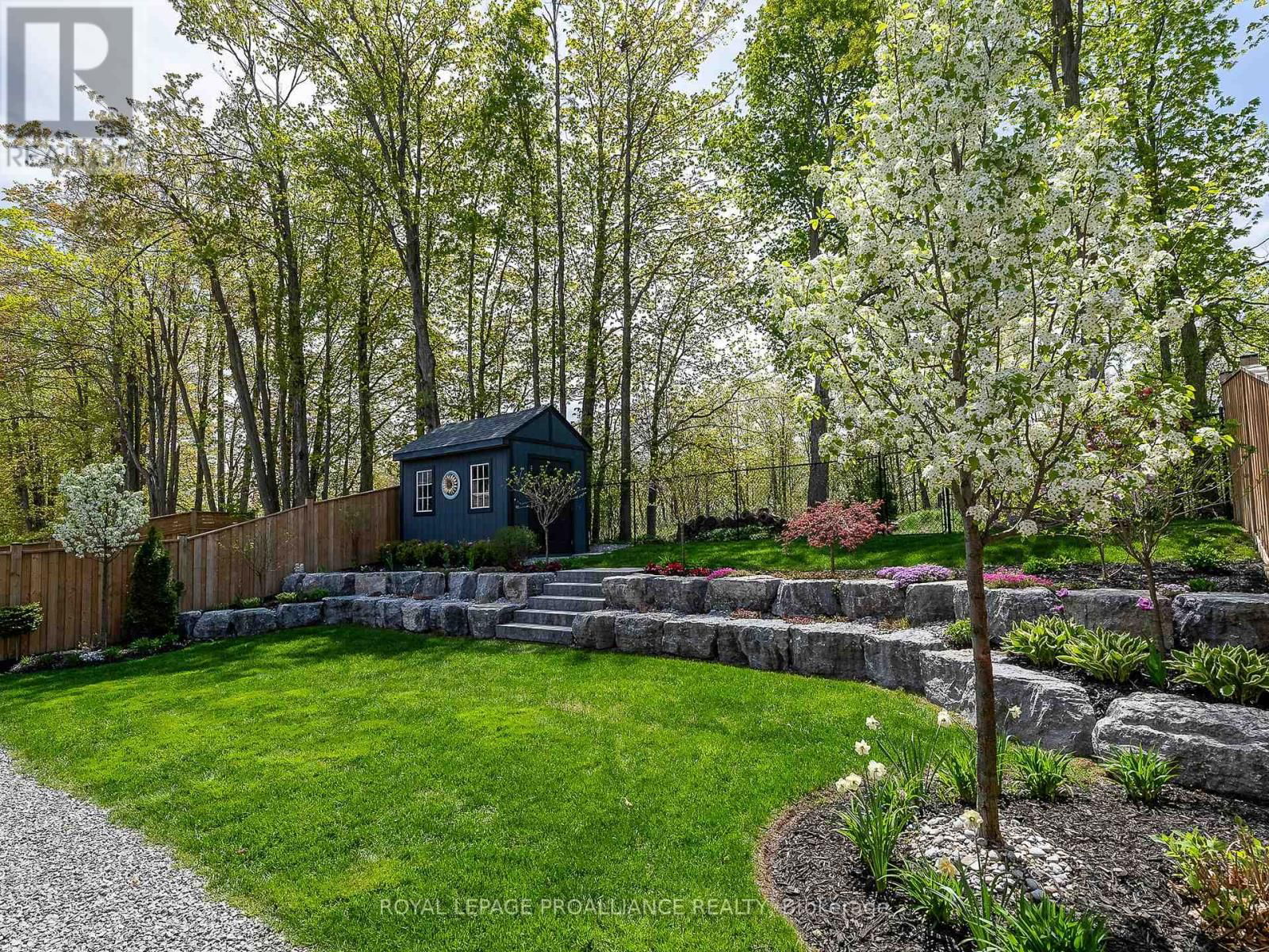 137 HIGHLANDS BOULEVARD Image 46