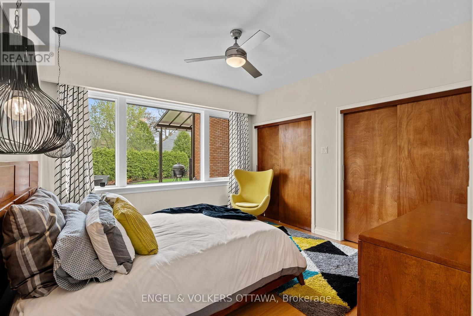 165 ISLAND PARK DRIVE Image 26
