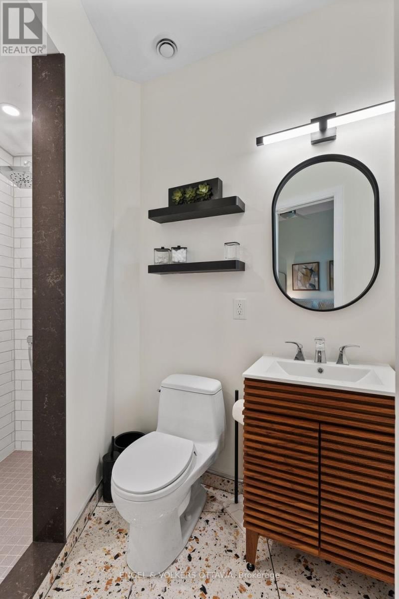 165 ISLAND PARK DRIVE Image 30