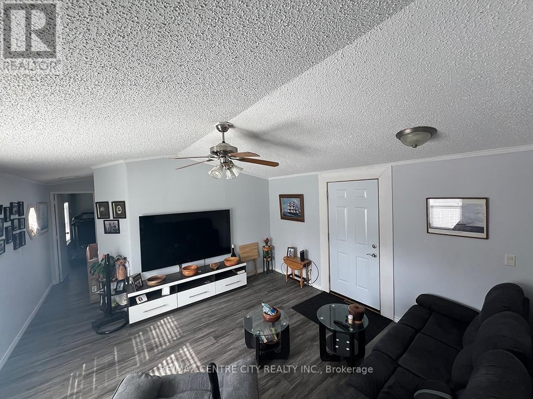 64 - 746112 TOWNSHIP ROAD 4 ROAD Image 11