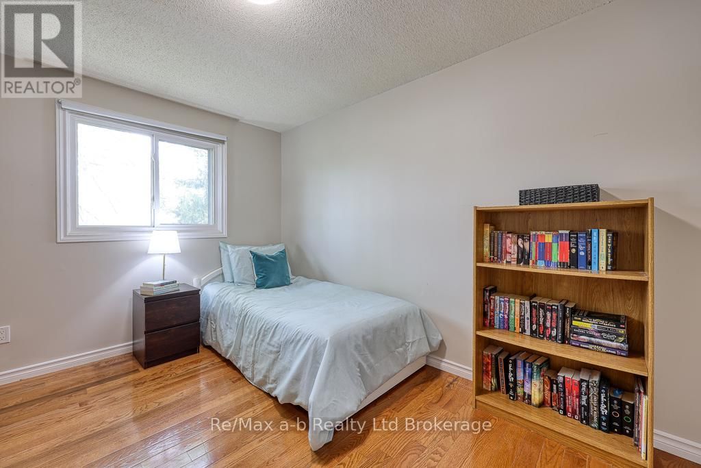 3 - 478 SPRINGBANK AVENUE NORTH Image 22