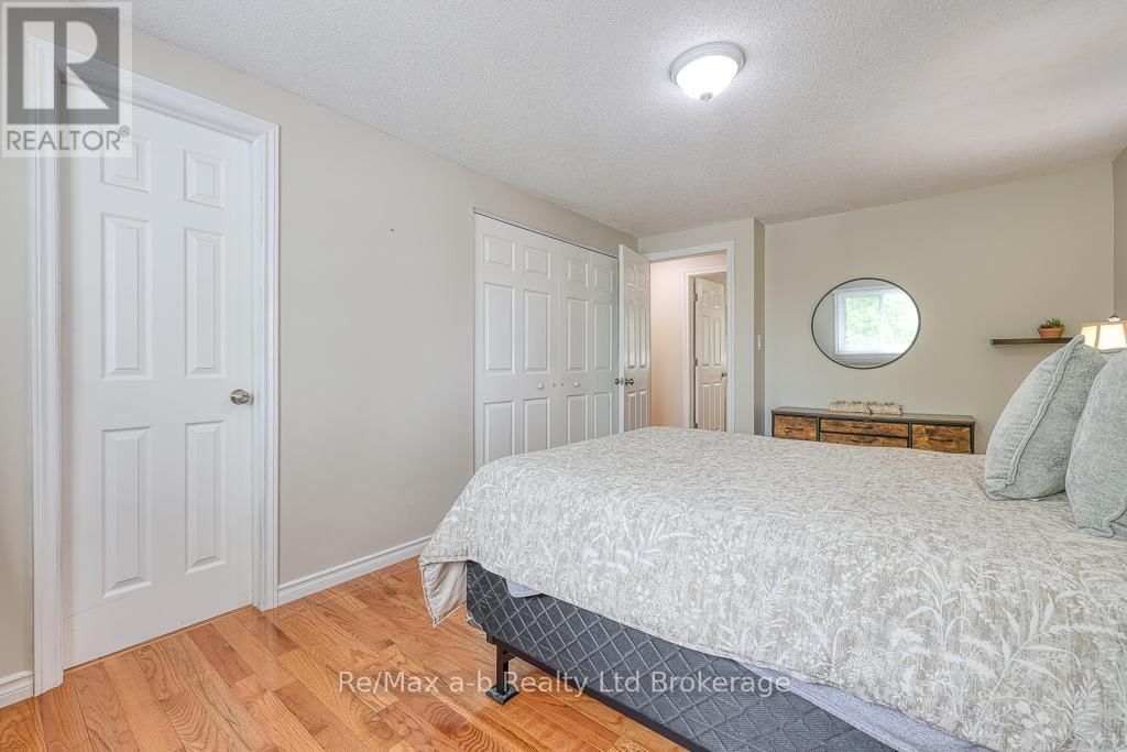 3 - 478 SPRINGBANK AVENUE NORTH Image 24