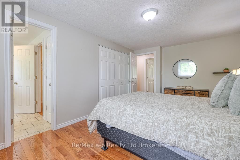 3 - 478 SPRINGBANK AVENUE NORTH Image 25