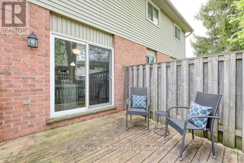 3 - 478 SPRINGBANK AVENUE NORTH Image 29