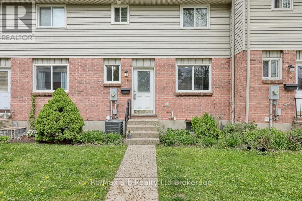 3 - 478 SPRINGBANK AVENUE NORTH Image 3
