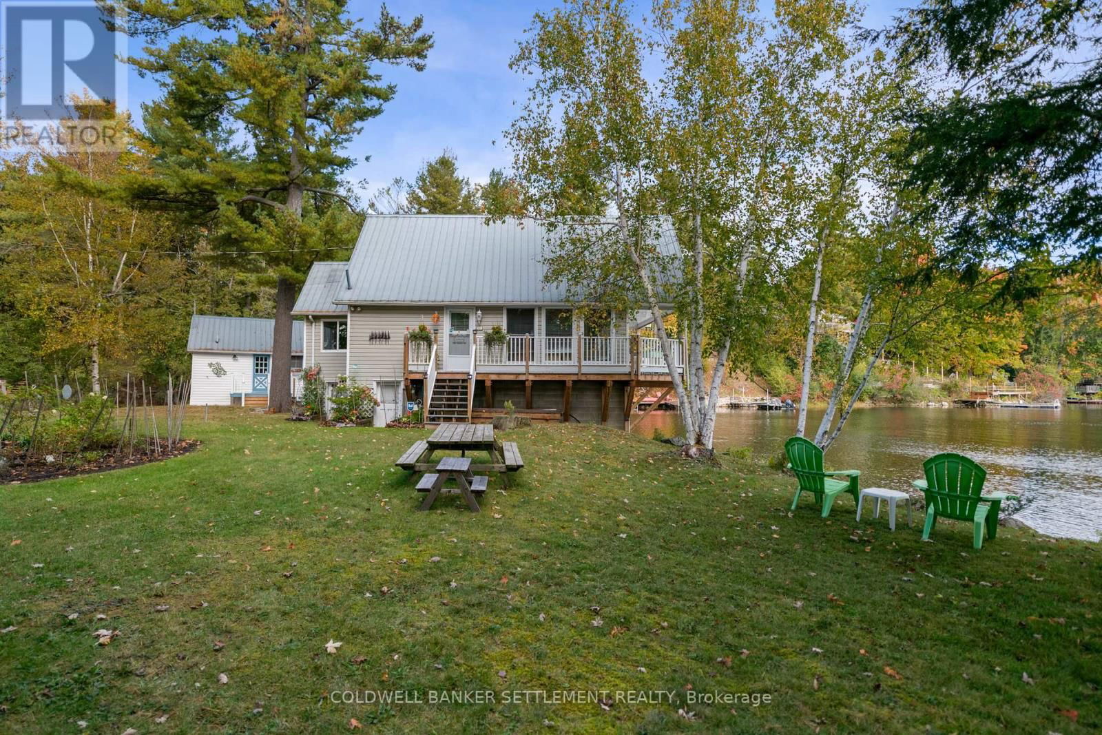 300-302 ISOBEL LANE Image 13
