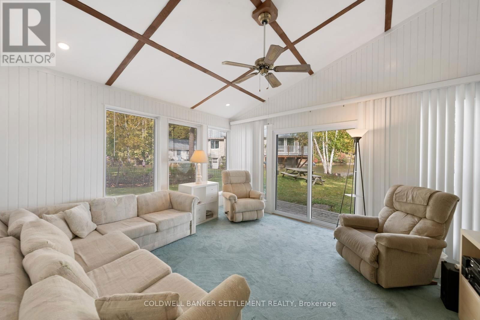 300-302 ISOBEL LANE Image 31
