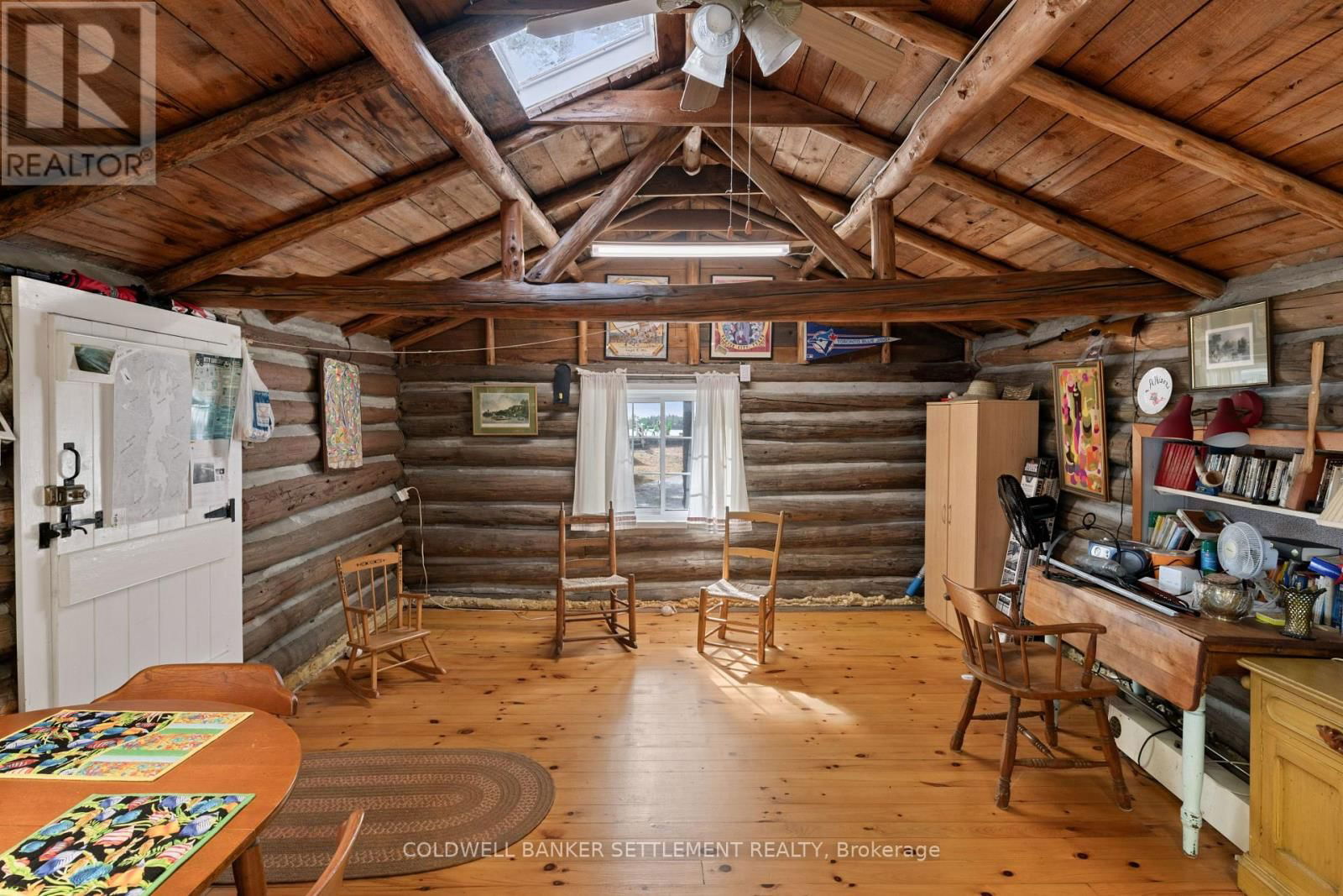 300-302 ISOBEL LANE Image 34