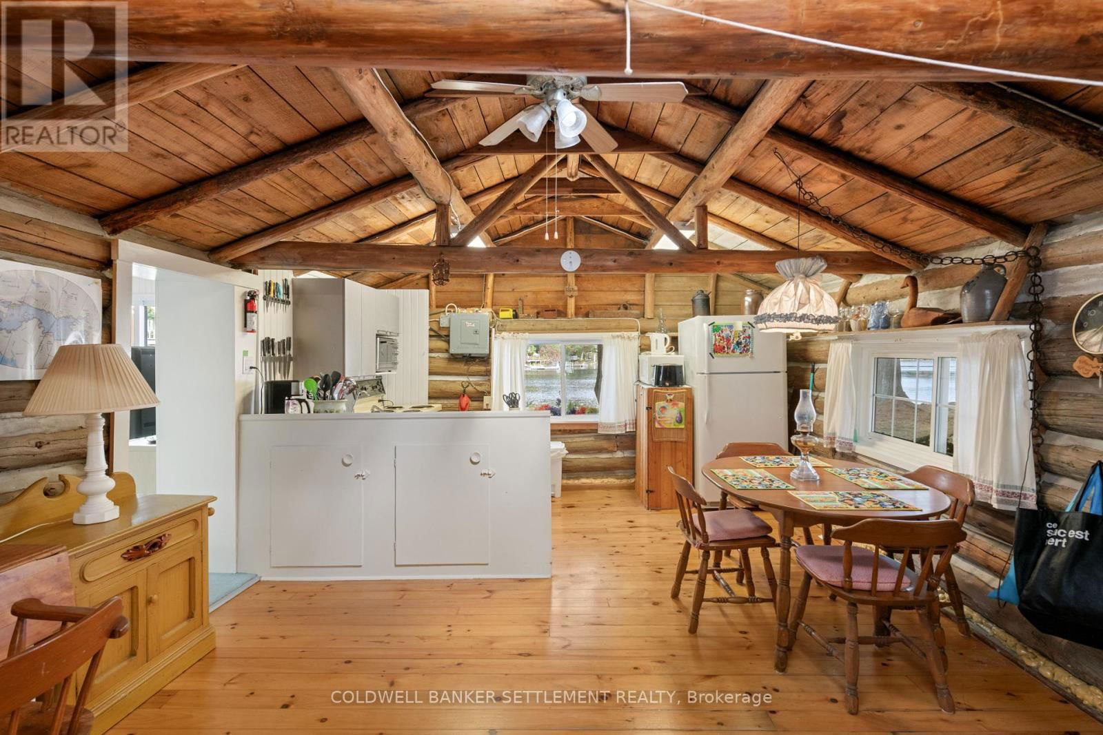 300-302 ISOBEL LANE Image 35