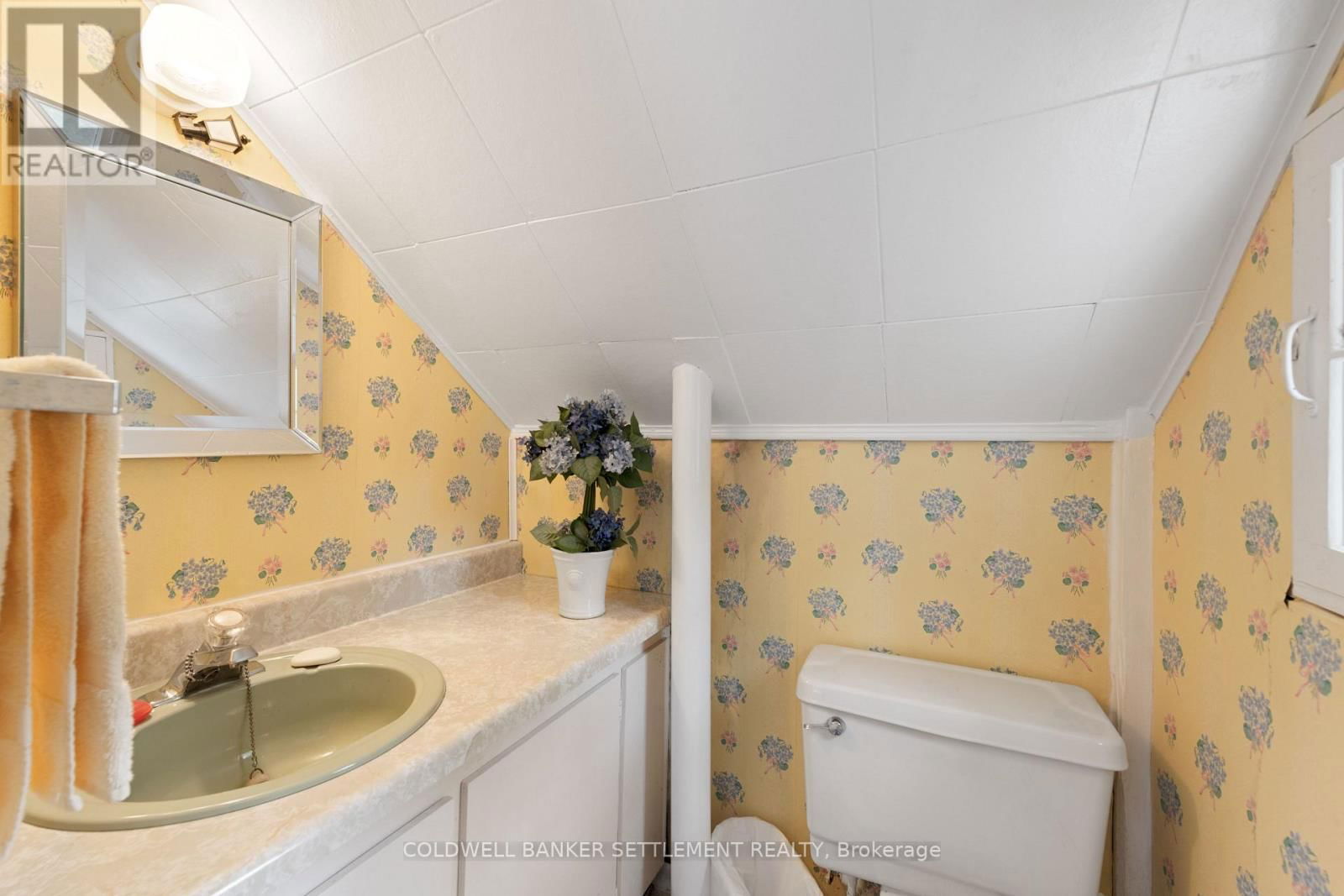 300-302 ISOBEL LANE Image 42
