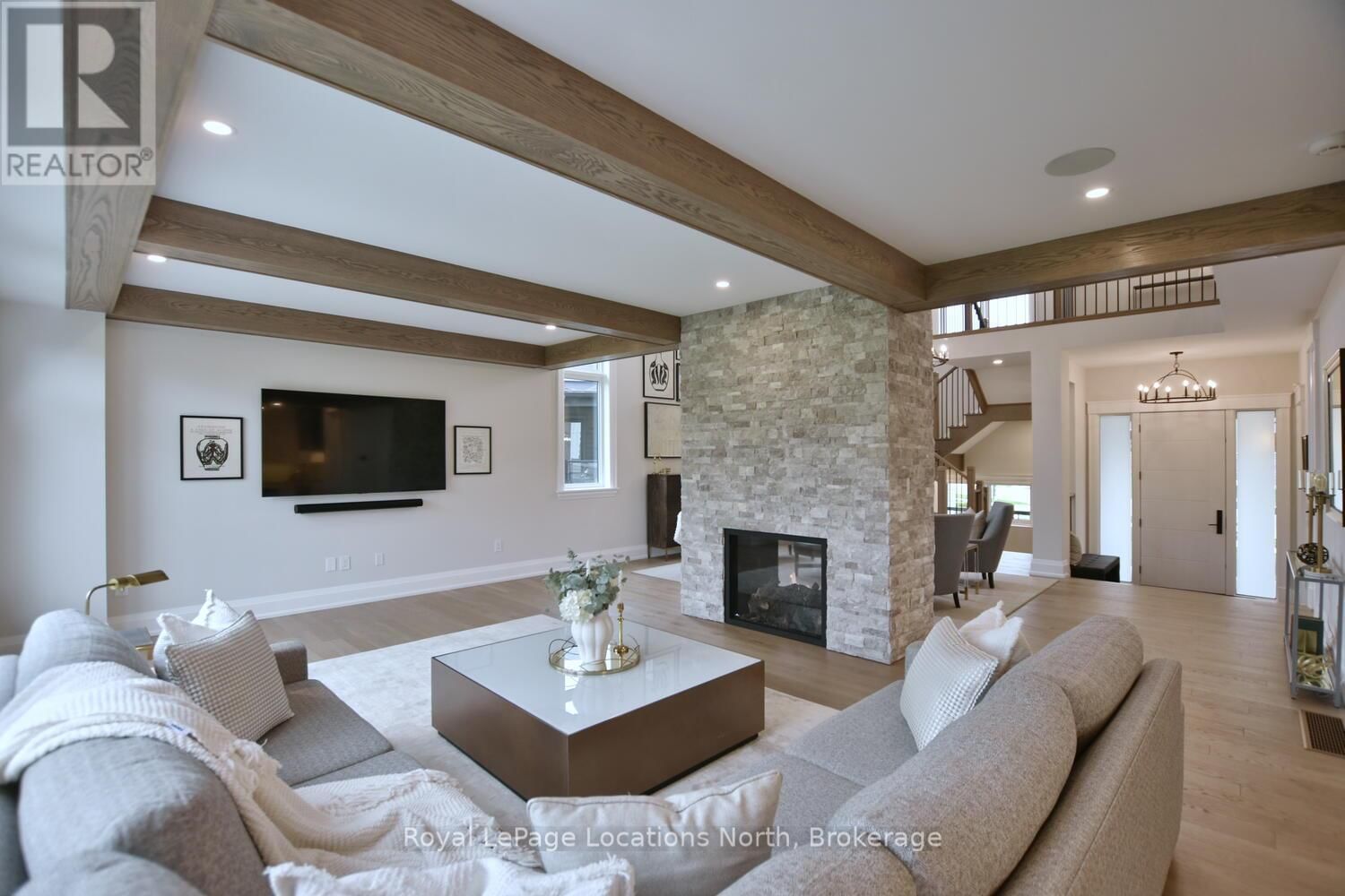 166 SPRINGSIDE CRESCENT Image 12