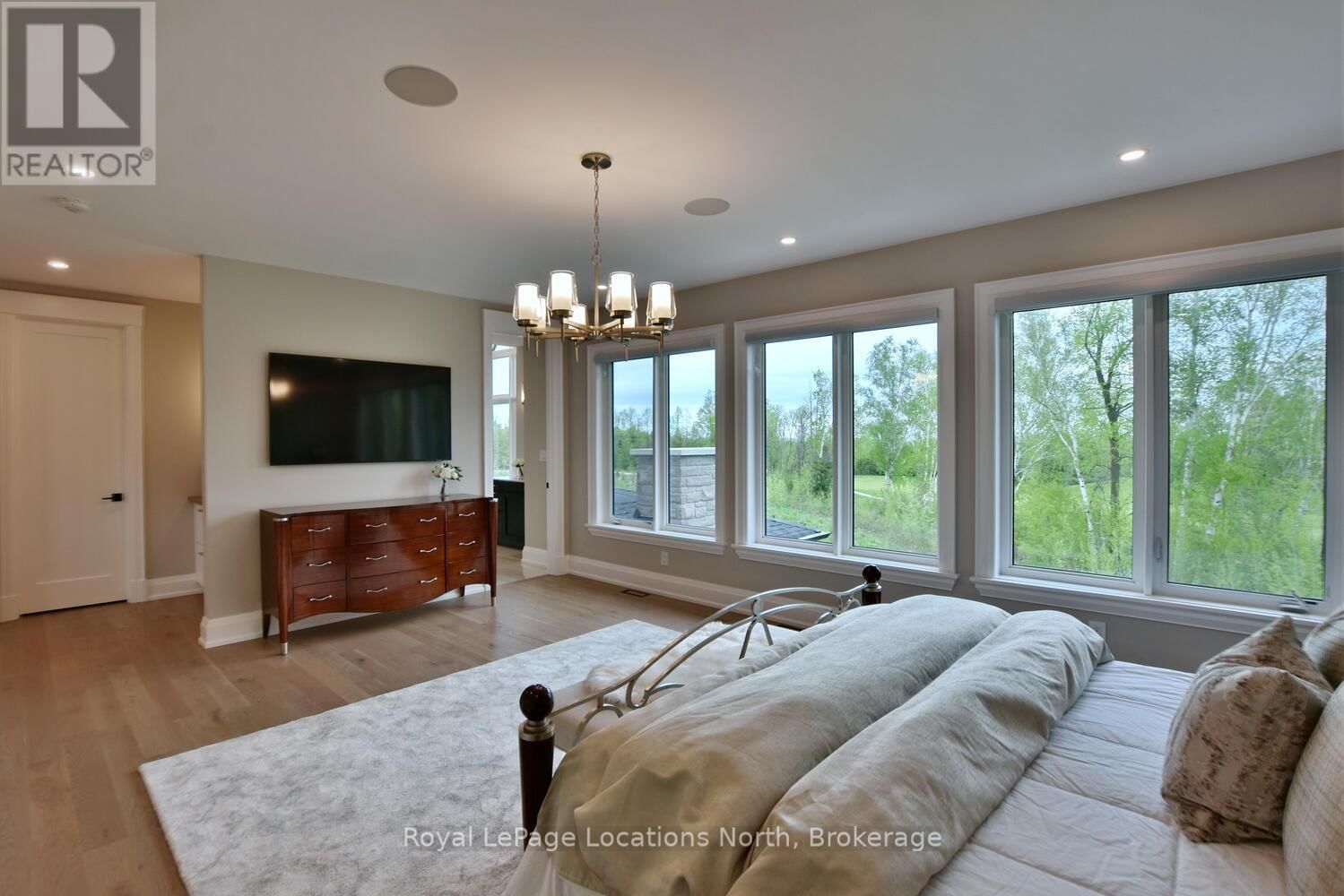 166 SPRINGSIDE CRESCENT Image 21