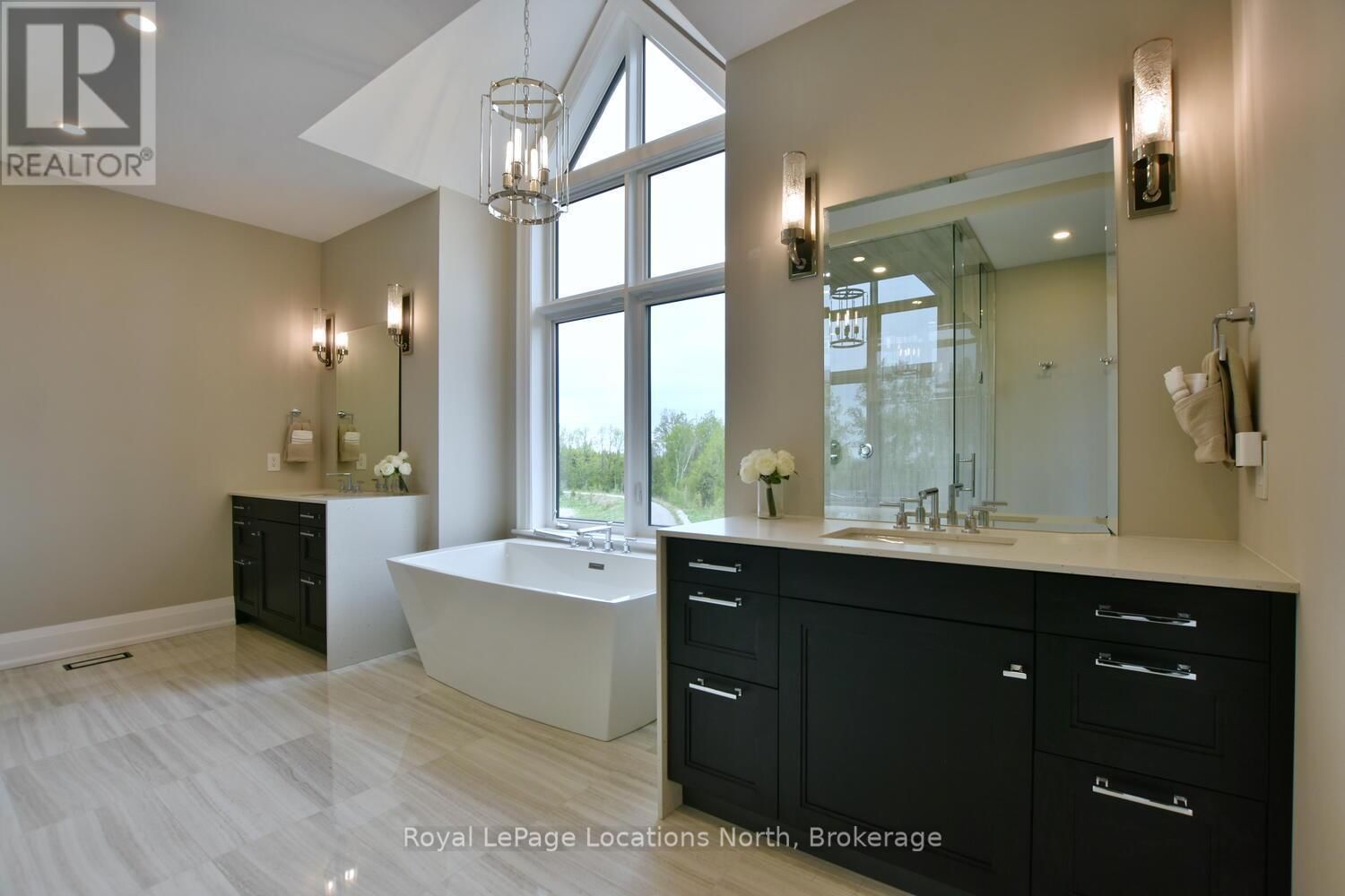166 SPRINGSIDE CRESCENT Image 24