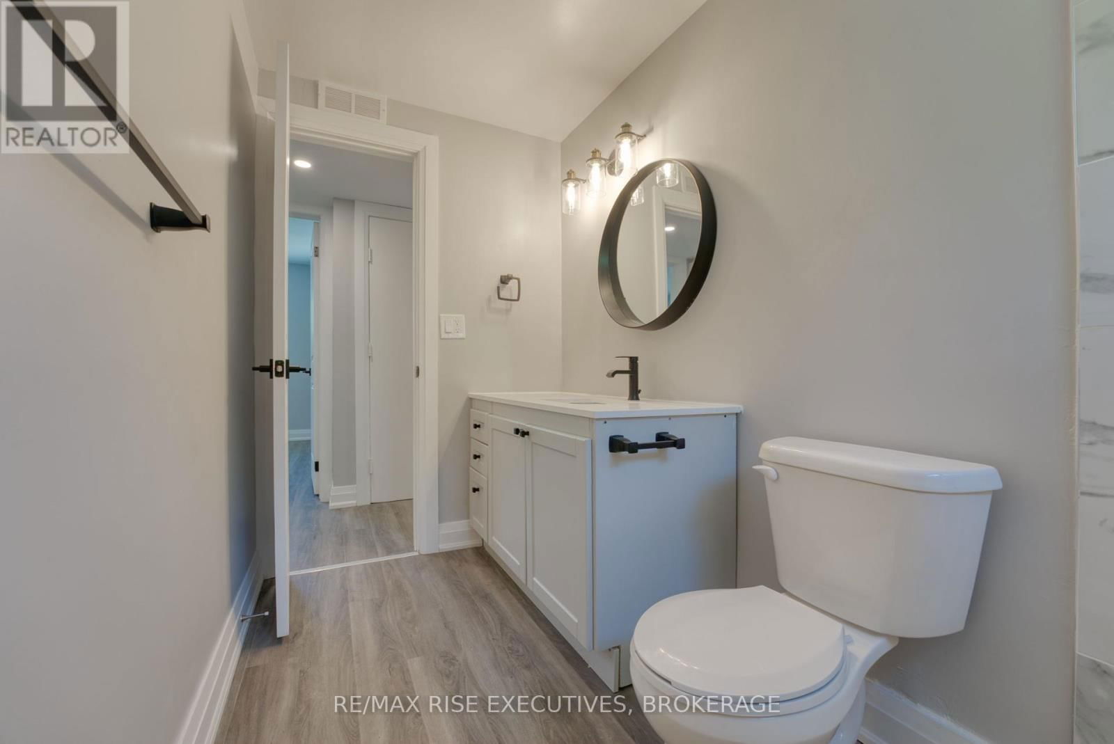 2 - 19 BAKER STREET Image 15