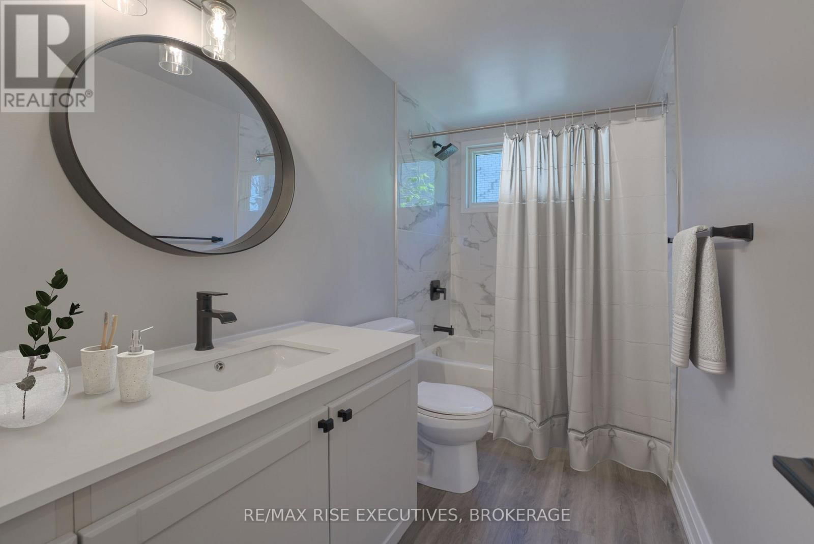 2 - 19 BAKER STREET Image 9