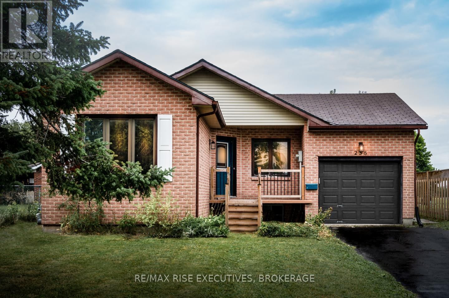 2 - 258 KINGSCOURT AVENUE Image 1