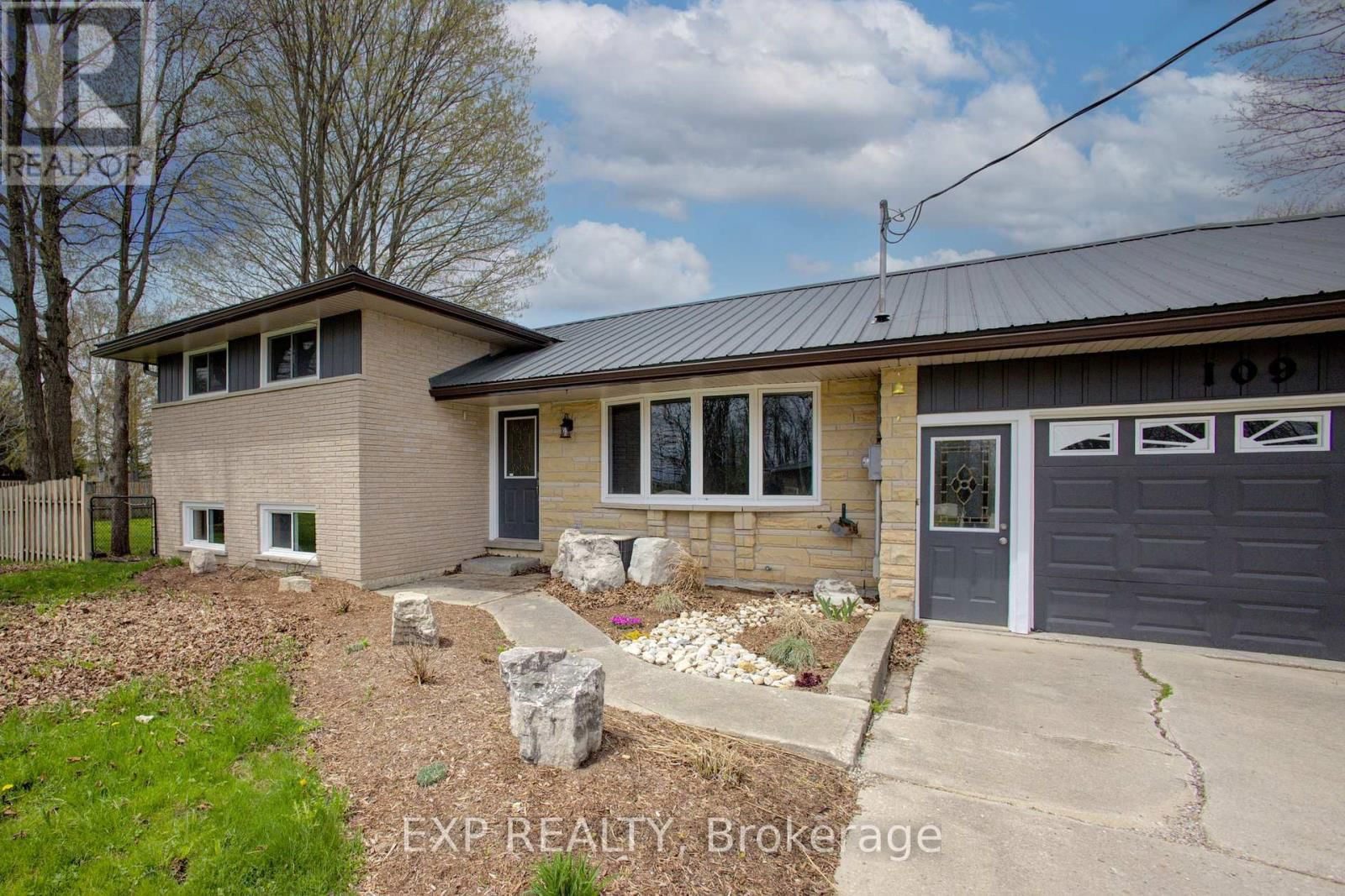 109 MCGIVERN STREET Image 4
