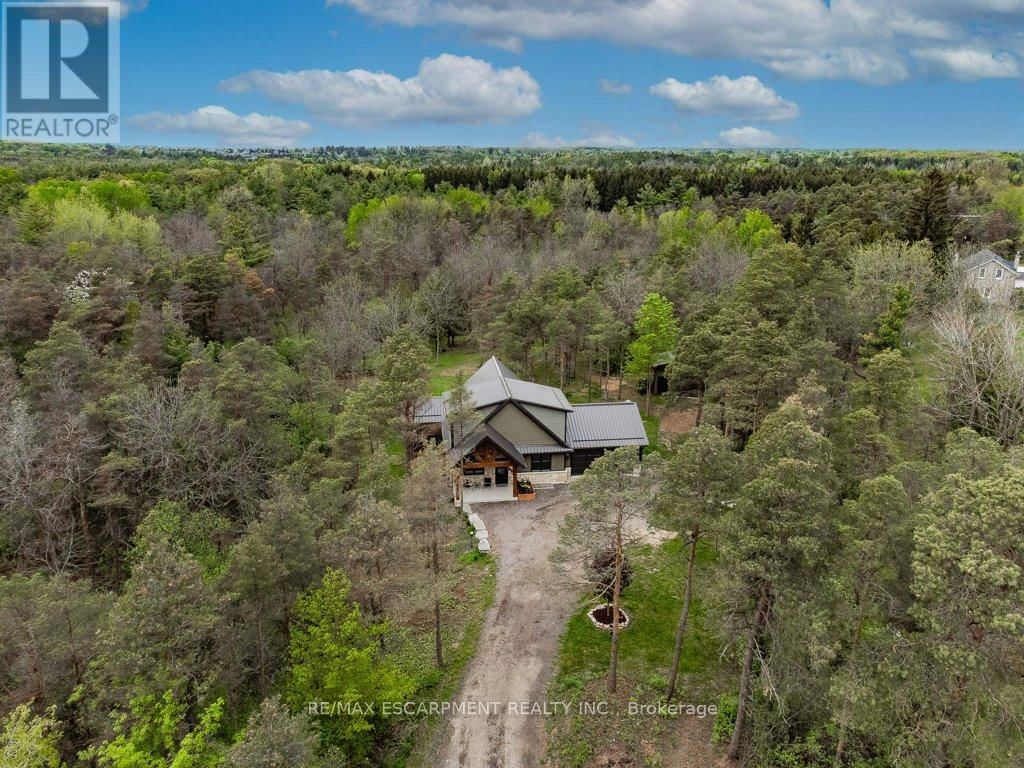 1040 CLYDE ROAD Image 1