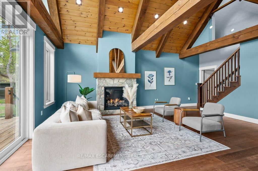 1040 CLYDE ROAD Image 18