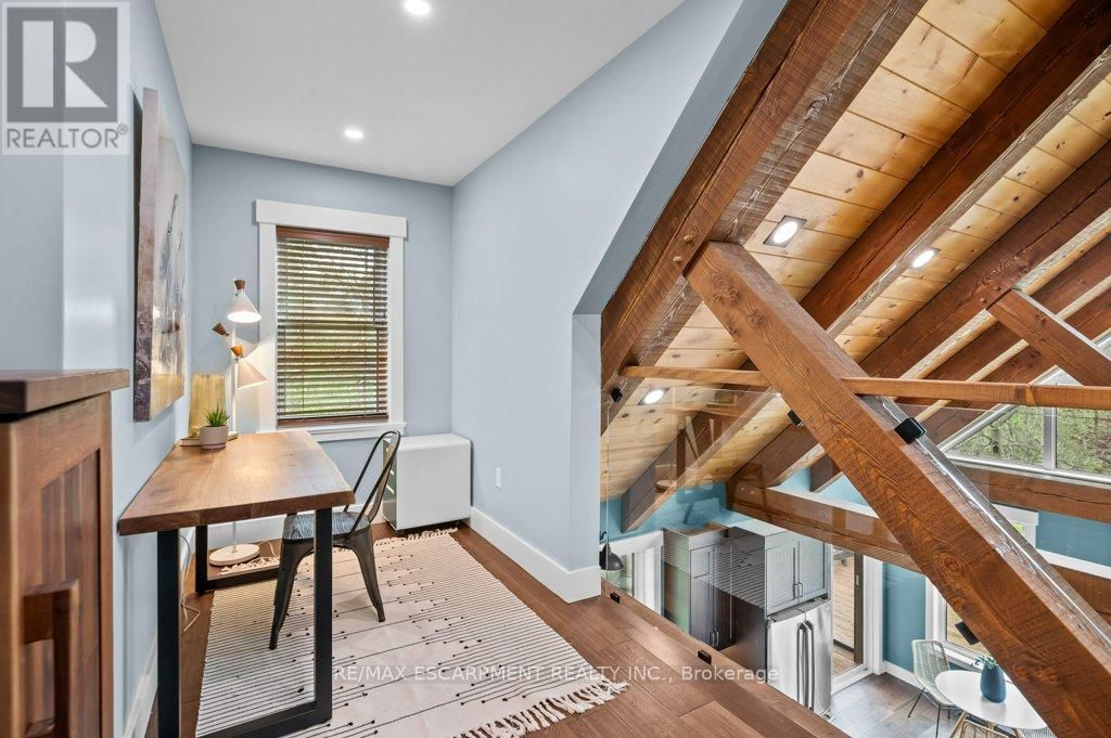 1040 CLYDE ROAD Image 29