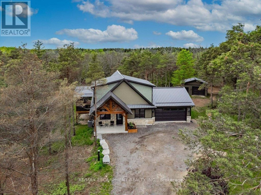 1040 CLYDE ROAD Image 3