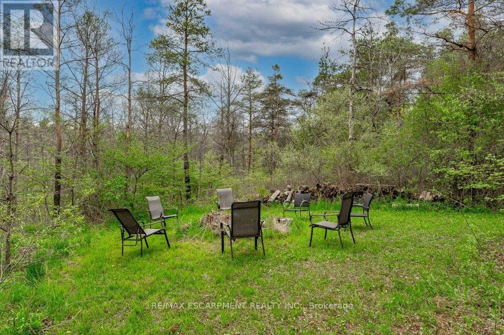 1040 CLYDE ROAD Image 47