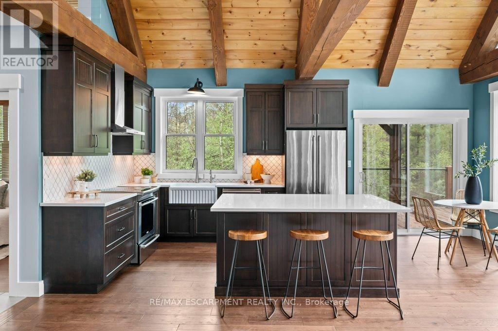 1040 CLYDE ROAD Image 9