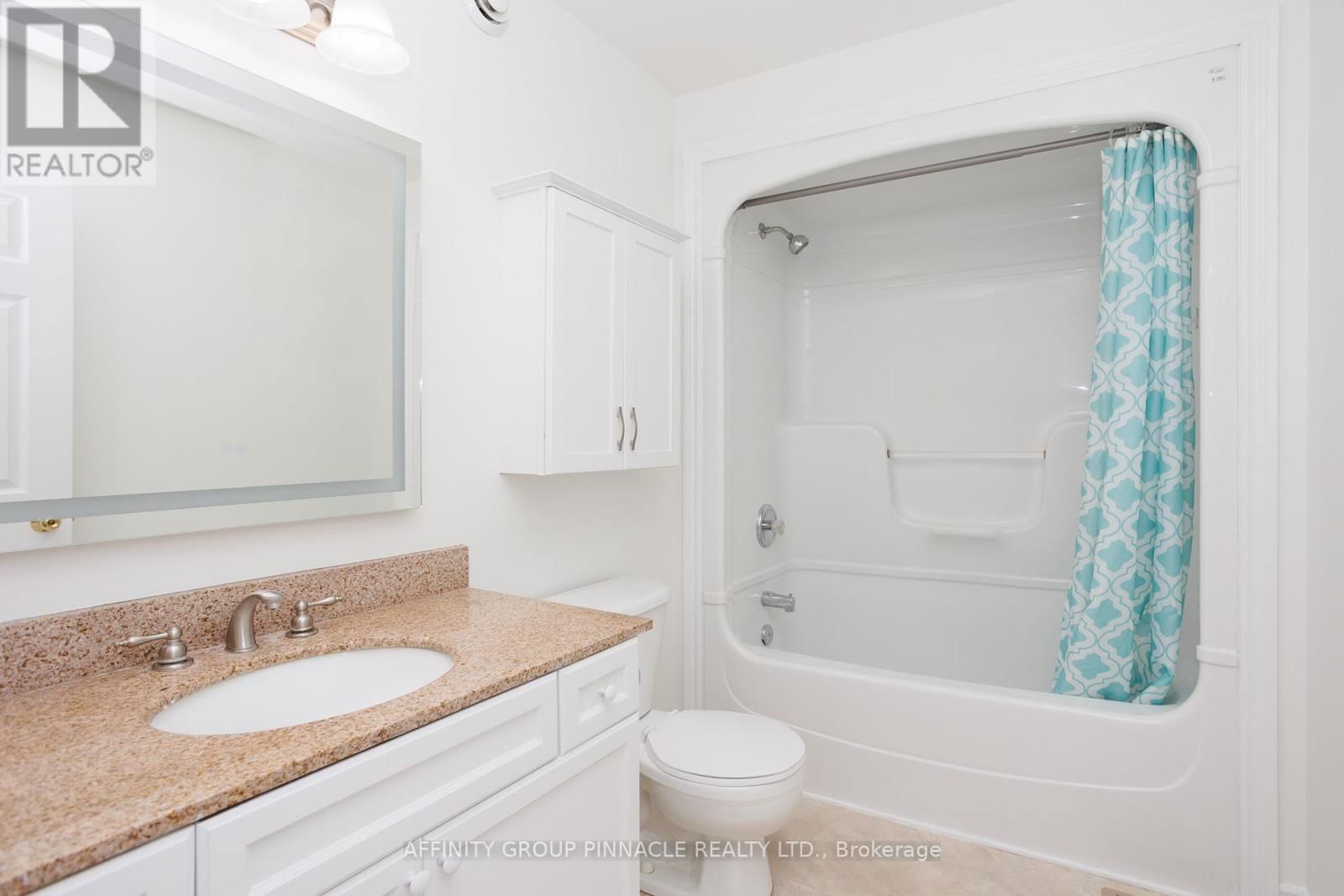 4 CHAMPLAIN BOULEVARD Image 14