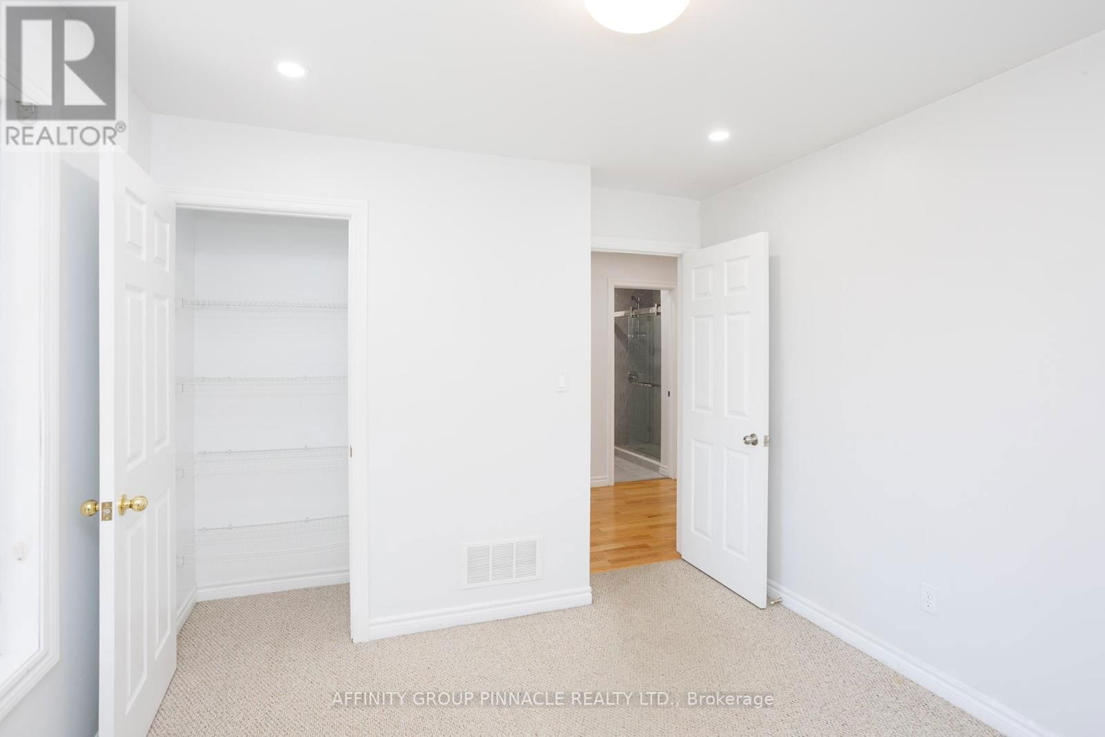 4 CHAMPLAIN BOULEVARD Image 17