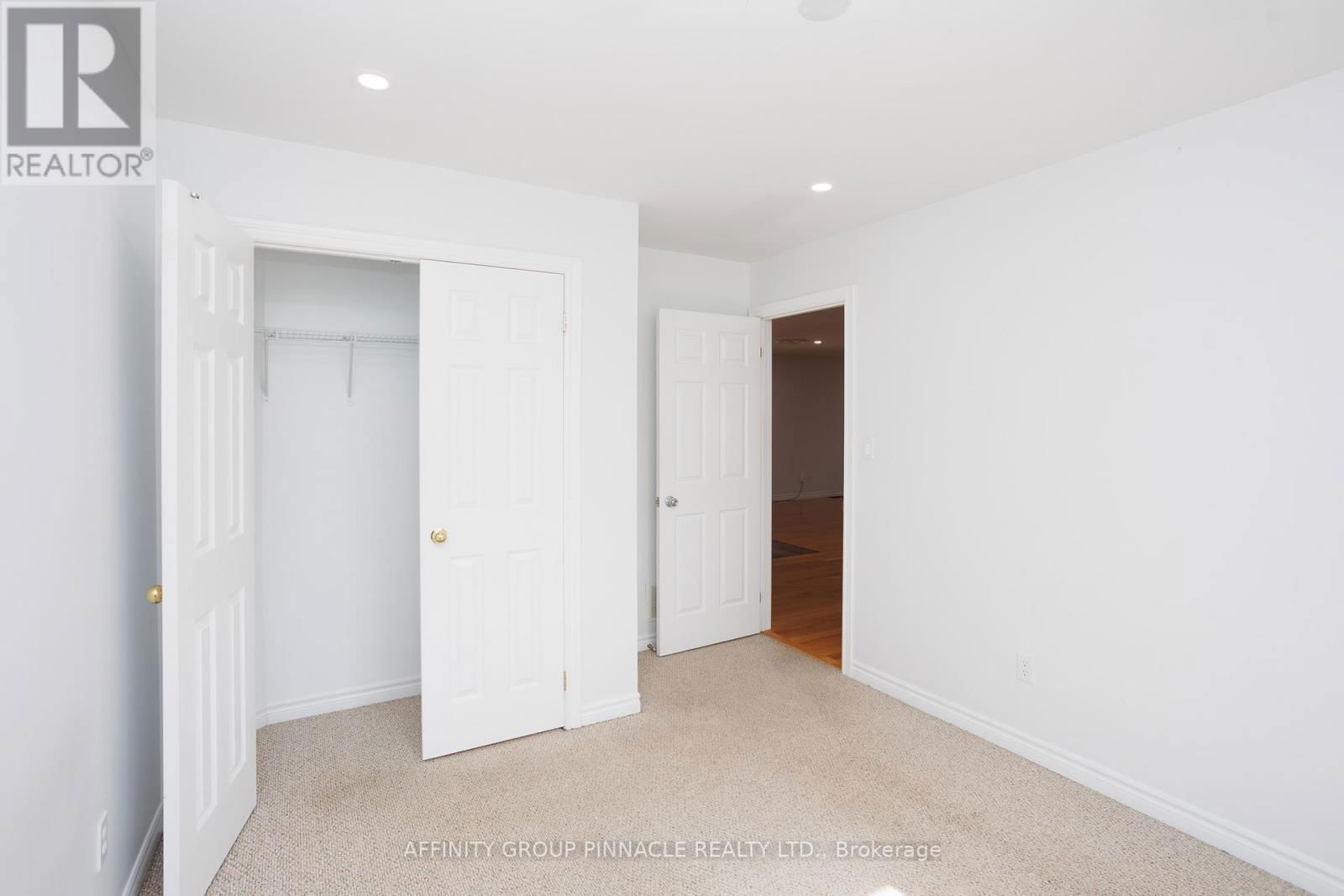 4 CHAMPLAIN BOULEVARD Image 19