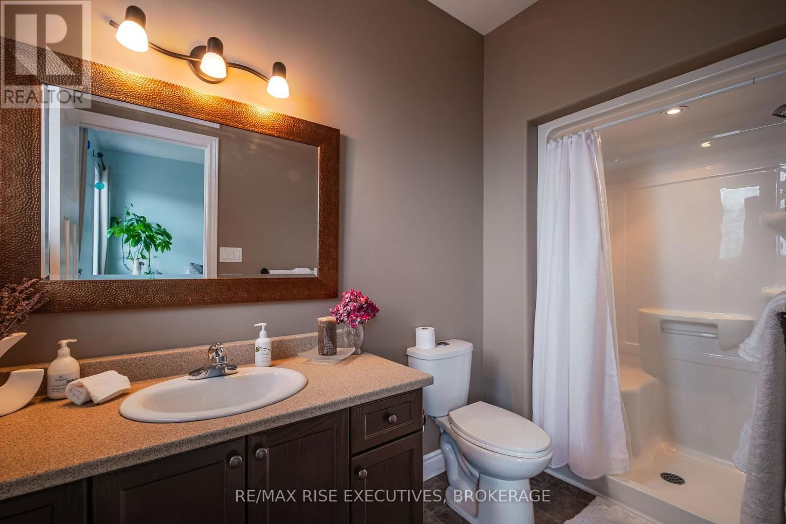134 ISLANDVIEW DRIVE Image 19