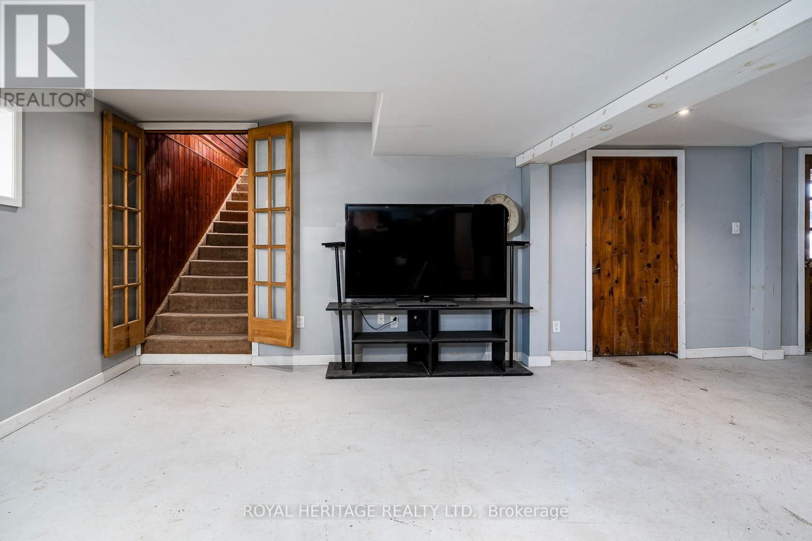 19 MCCREA COURT Image 14