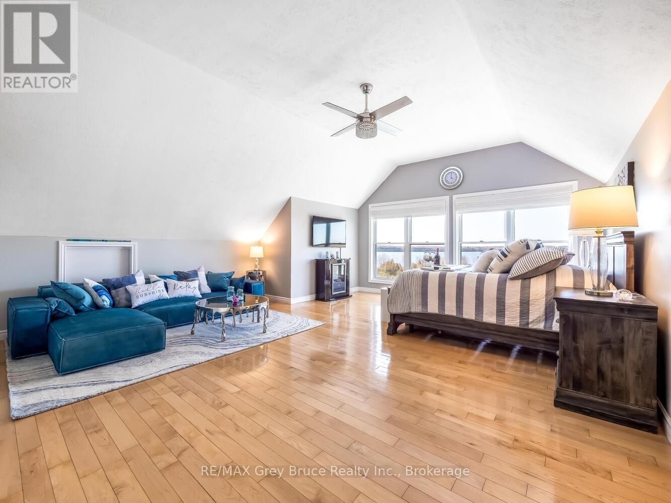 151 GRANDORE STREET WEST Image 33