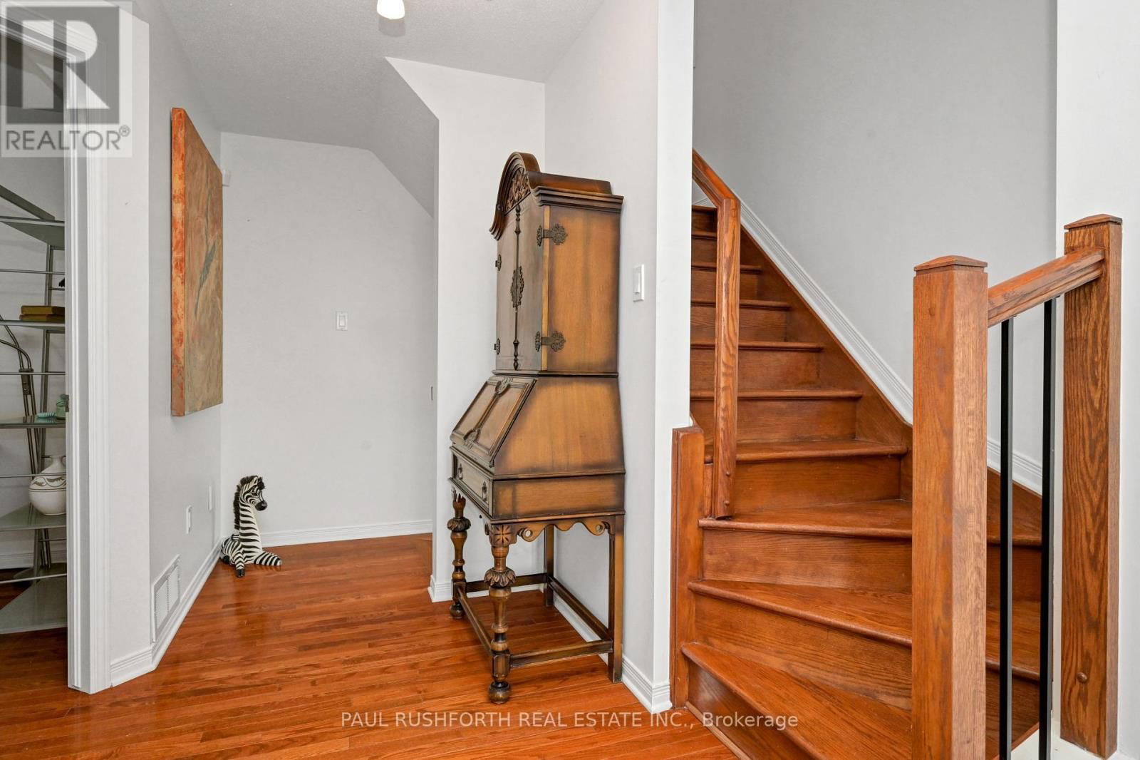 157 CORINTH PRIVATE Image 5